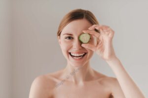 Cucumber will help use To Reduce Dark Circle And Acne Scars Overnight by Stylewati