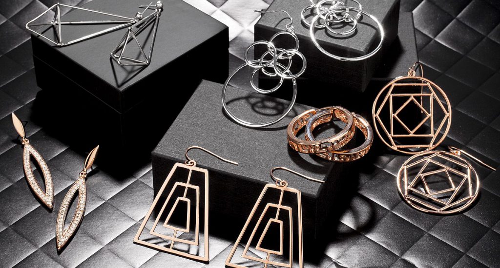 Basic earrings-Spring accessories to buy right now-by stylewati