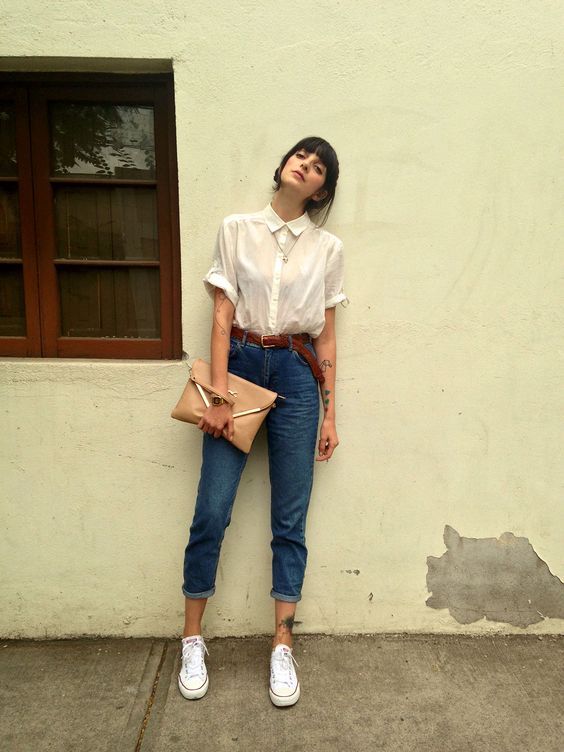 Button it up-10 Styling Ideas With A Basic White Shirt-by stylewati
