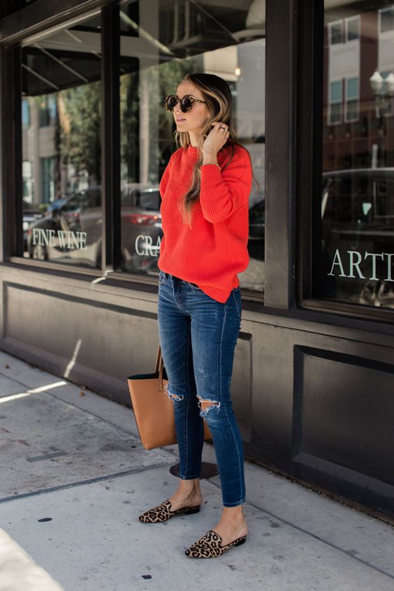 Distressed jeans-10 OOTD ideas to nail the date code-by stylewati