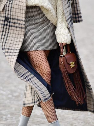 Fishnet stockings-10 OOTD ideas to nail the date code-by stylewati