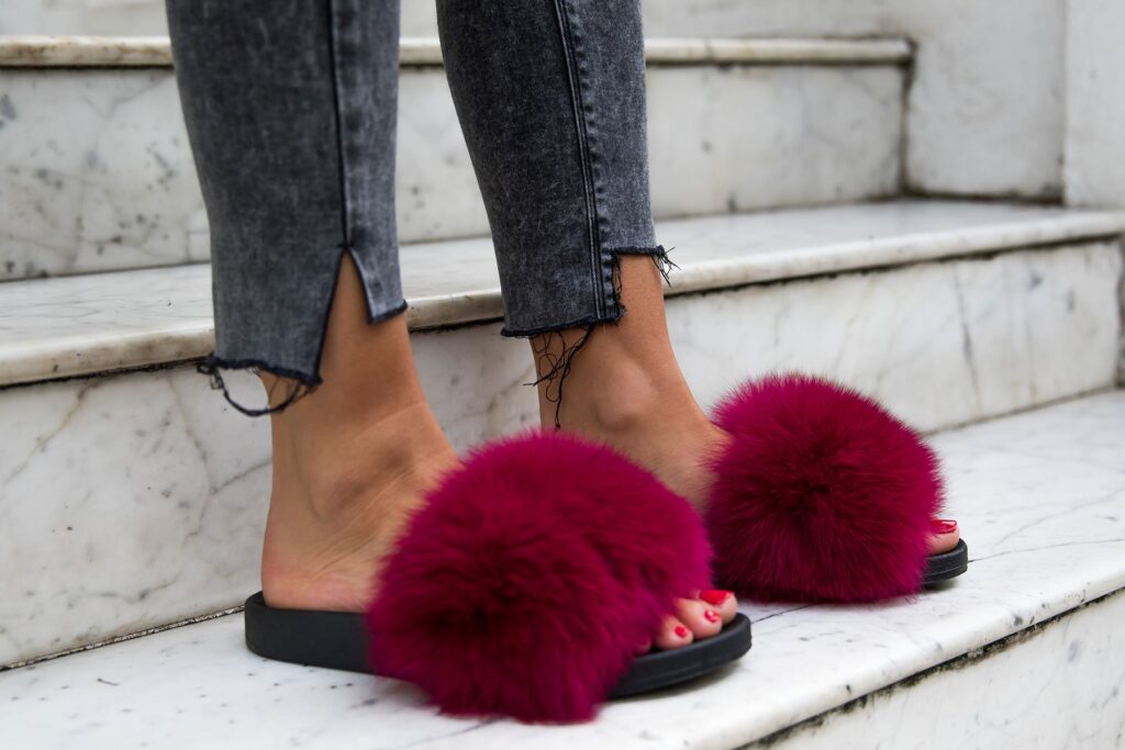 Fur slidersTop 7 shoe styles that pair well with many outfits-By stylewati-