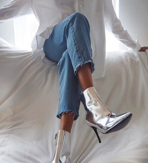 Metallic boots-6 metallic outfits that will update your 2021 look-by stylewati