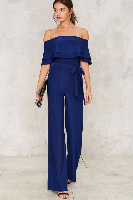 Off-the-shoulder-10 ways to style a jumpsuit-by stylewati