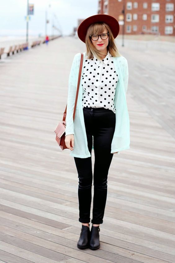 Pastel shrug-10 ways to wear retro polka dots-by stylewati