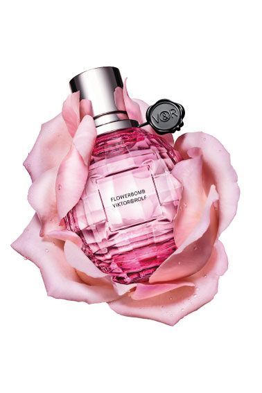 Perfume-10 Valentine’s gift items to pamper her with-by stylewati