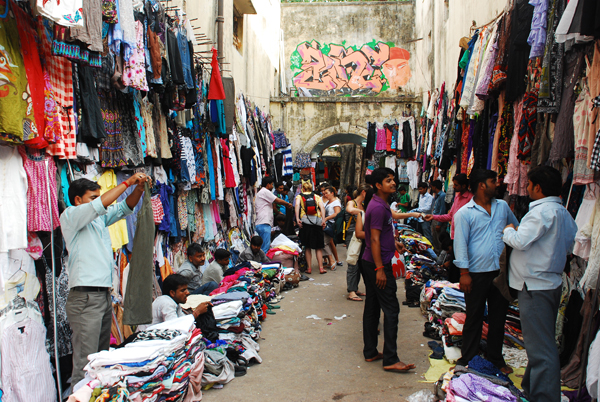 Sarojini Nagar Market in Delhi-How to do crazy street shopping in Delhi-by stylewati