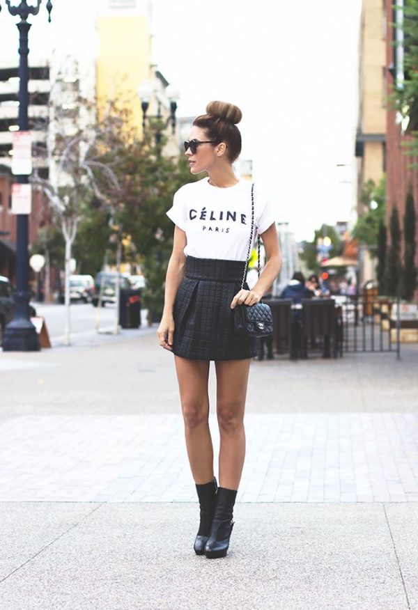 Slogan tee-7 Stylish Ways And Tips To Wear A Skater Skirt-by stylewati