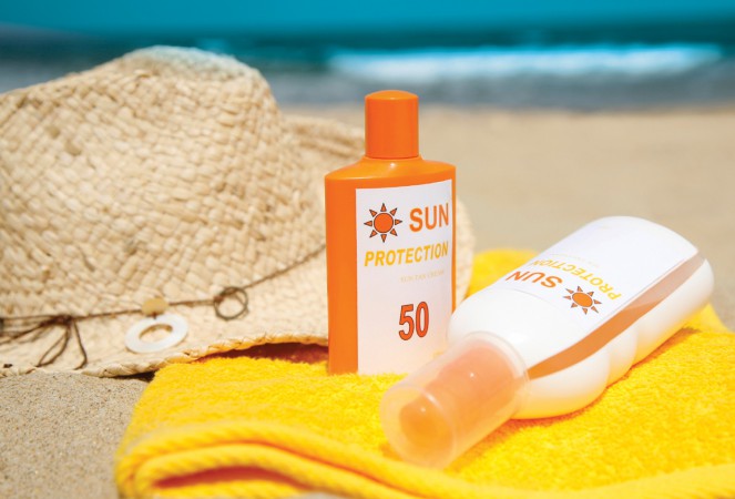Sunscreen-7 must-have items in your travel bag for weekend getaway-by stylewati