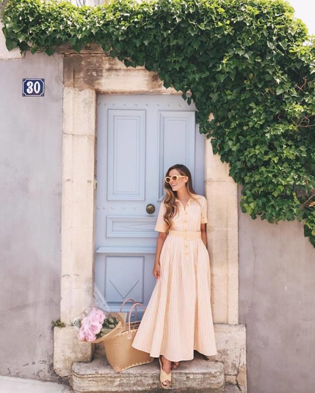 Vintage touch-10 styling ideas when you buy a maxi dress