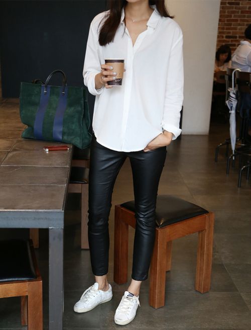 White shirt-10 styling tips that are much-needed for your leather pants-by stylewati