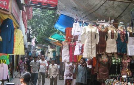 Gariahat Market-7 Best Places to shop for cheap (and good) in Kolkata!-by stylewati
