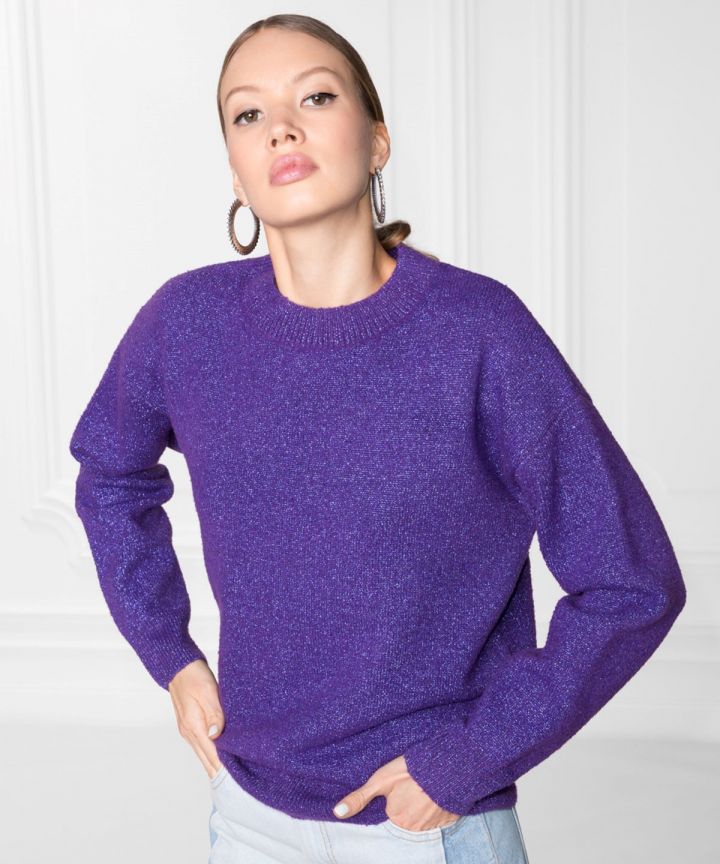 Oversized sweater-How to wear the pantone colour of the year, Ultra Violet in 2021-by stylewati