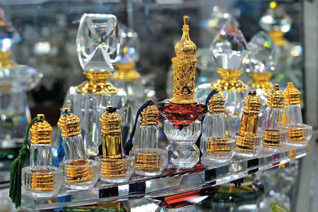 ATTAR MARKET, UTTAR PRADESH-10 most iconic markets in India you have to explore in 2021-By stylewati