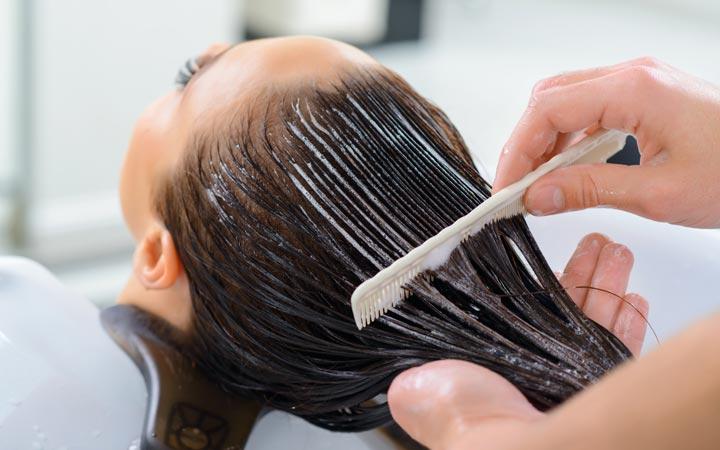 Applying Conditioner on hair-9 simple tips to keep your hair tangle-free.-By stylewati