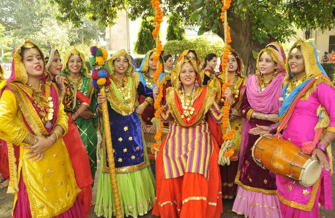 Tiyaan-Top 10 Famous Festivals in Punjab You Must Experience-By stylewati