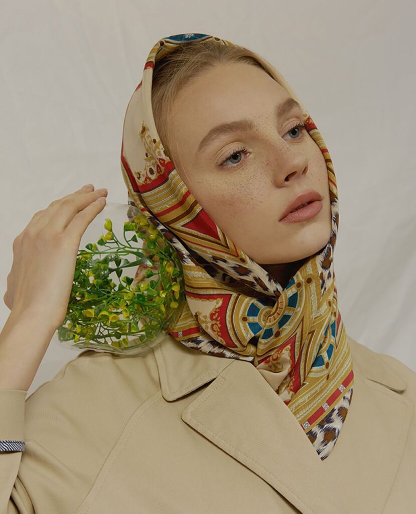 9th style-10 Very Cool Ways to Tie a Headscarf-By live love laugh