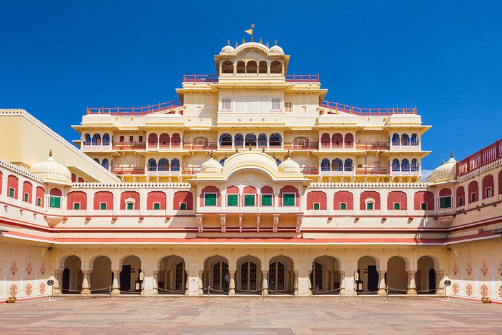 Jaipur-5 best places for female solo travellers-By stylewati
