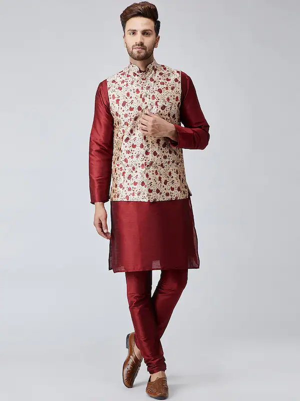 kurta pajama Top 10 Indian Traditional Dresses for Men - by stylewati