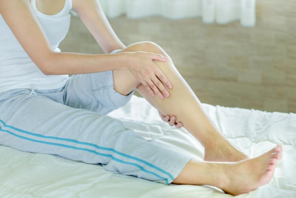 legs cramps - 7 Signs that indicate something is wrong with your body- by livelovelaugh